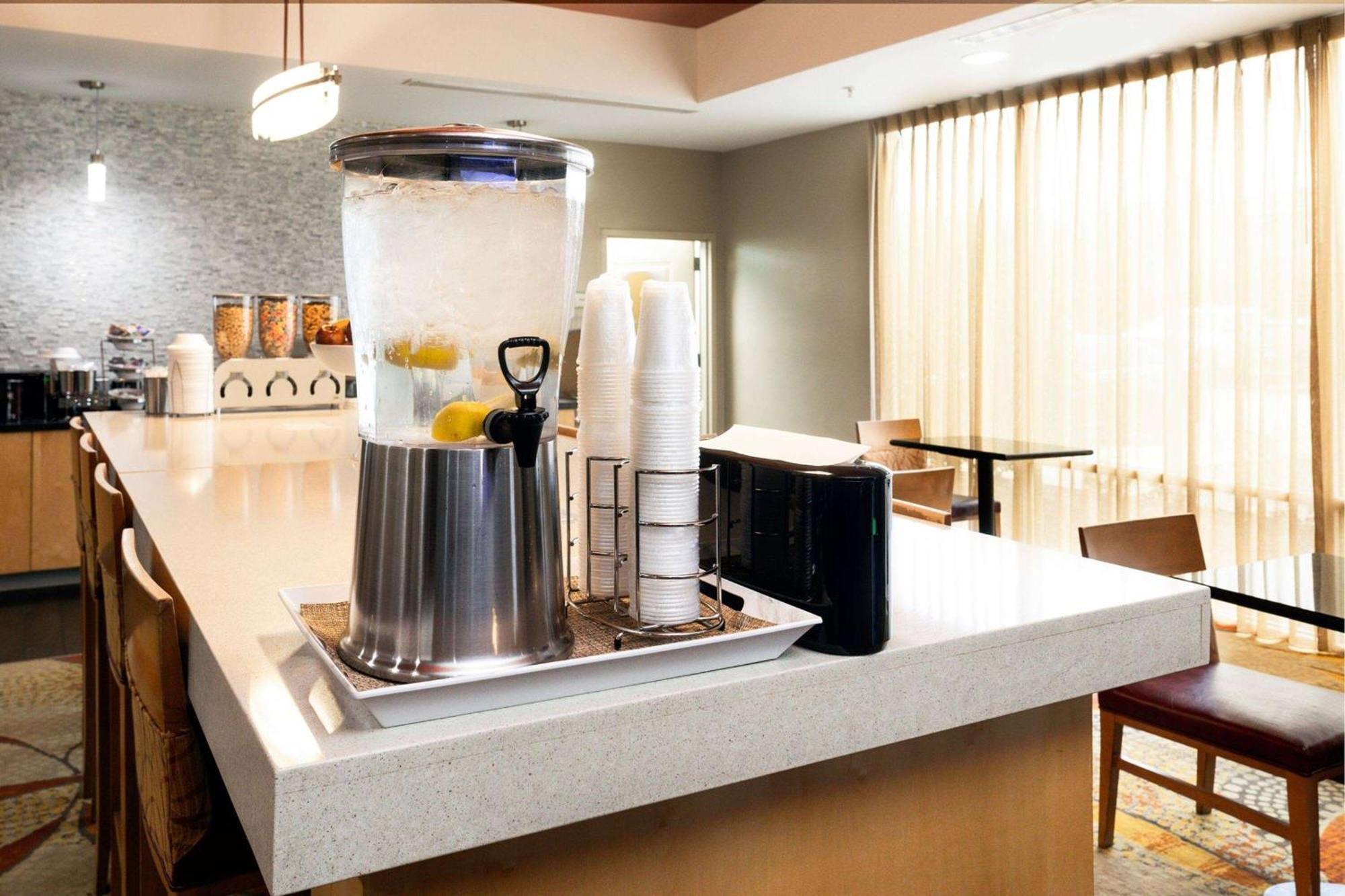 La Quinta By Wyndham Starkville At Msu Bagian luar foto