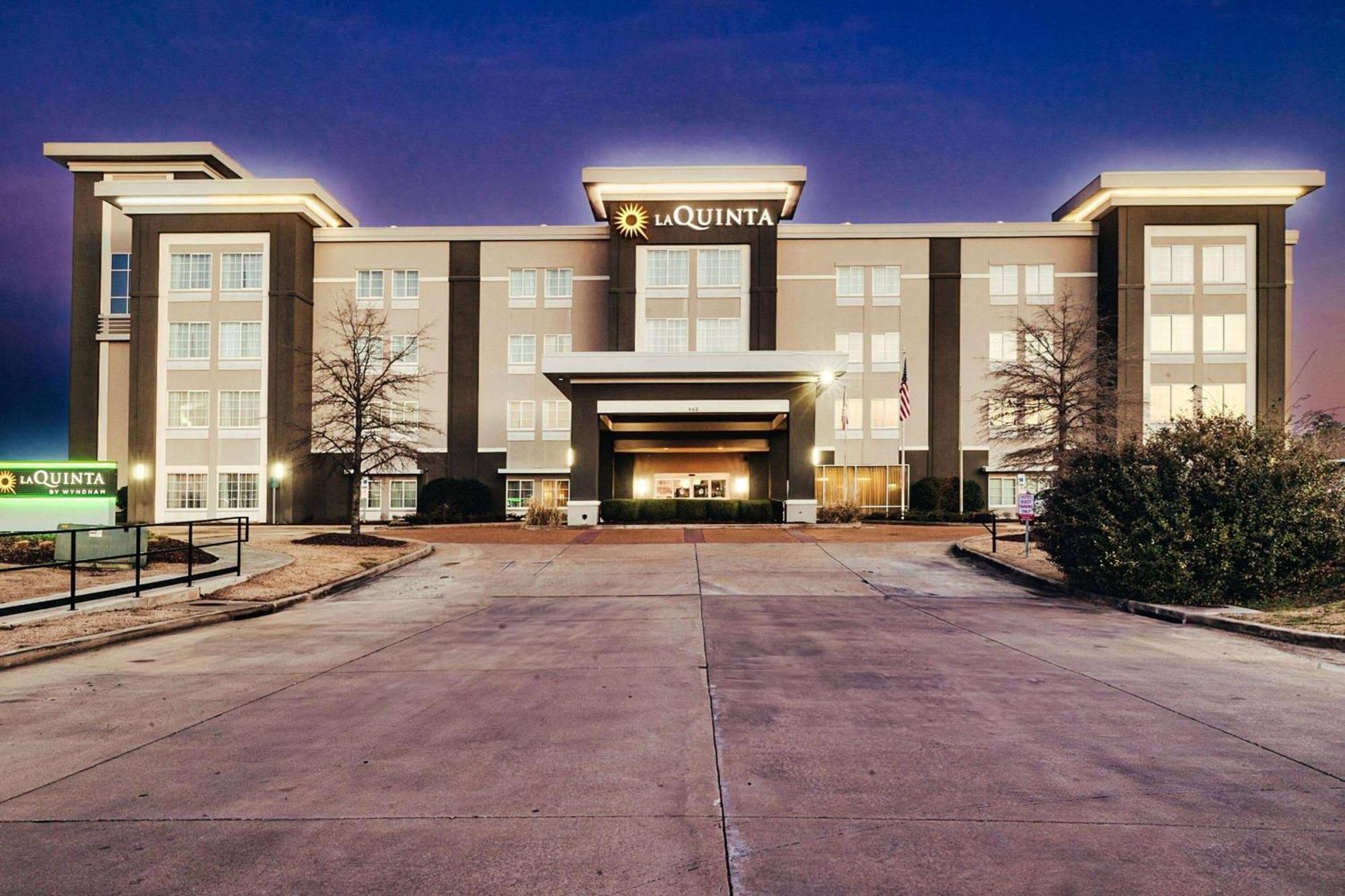La Quinta By Wyndham Starkville At Msu Bagian luar foto