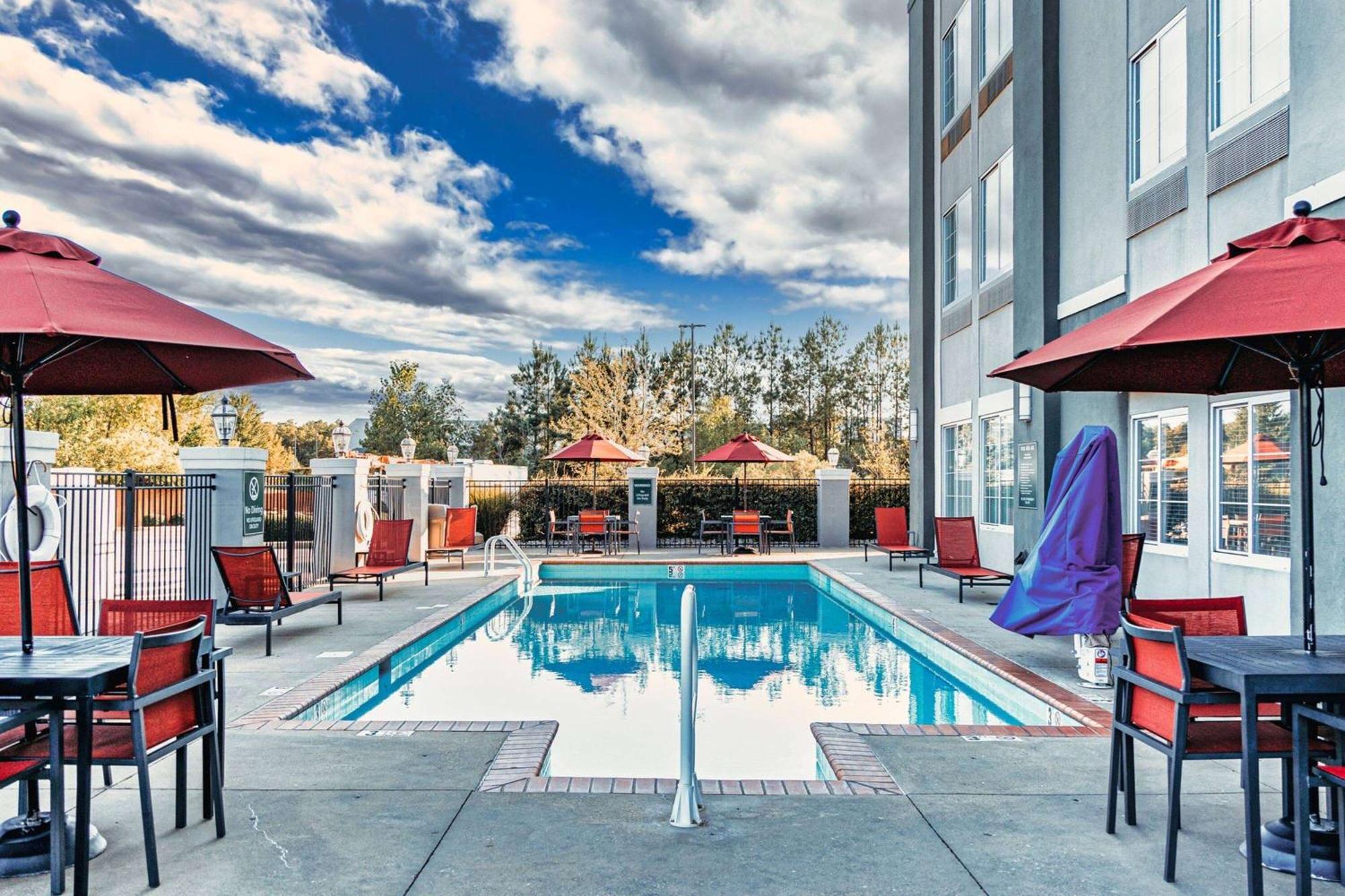 La Quinta By Wyndham Starkville At Msu Bagian luar foto