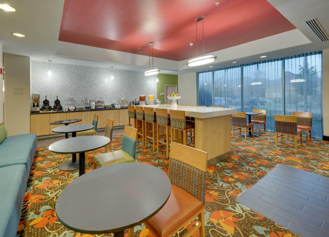 La Quinta By Wyndham Starkville At Msu Bagian luar foto